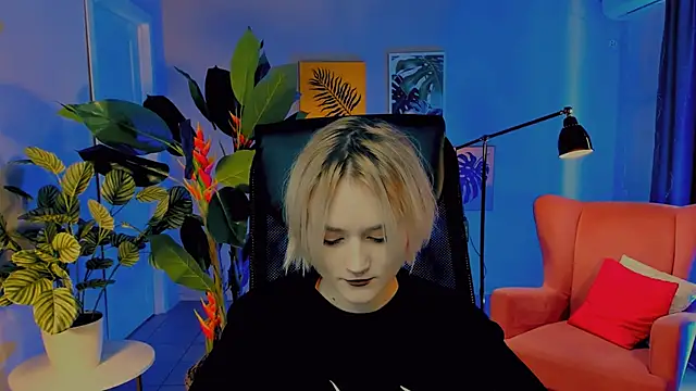 MicheleMarsh online show from April 18, 1:15 pm