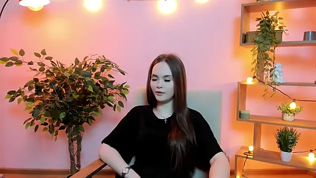 LuraPodraza online show from April 5, 5:37 am