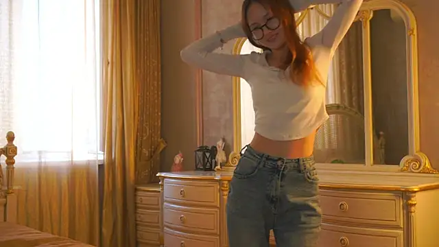 KristyMcgough online show from April 16, 10:49 am