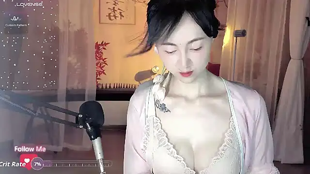 noomi-1111 online show from June 3, 12:35 am