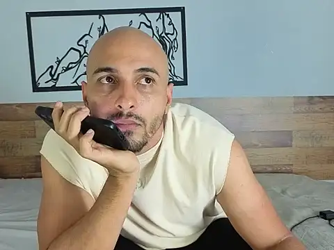 bayoleth7 online show from June 2, 12:12 am