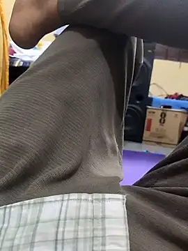 volcanojatt00 online show from April 16, 3:46 pm