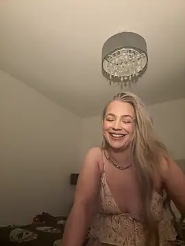 Alexiahaven online show from April 19, 6:10 pm