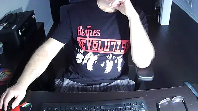 Shalun2000 online show from April 12, 1:05 pm