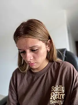 Alison parkerrr online show from April 14, 8:15 pm