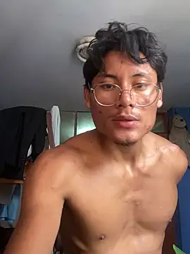 cachero0224 online show from April 3, 7:12 pm