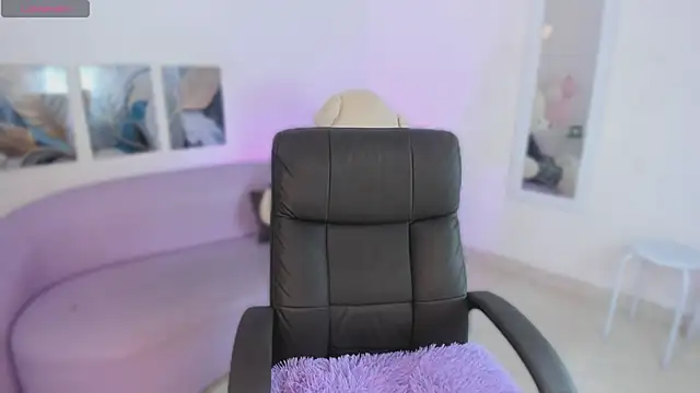 LaylaTemptMe online show from April 16, 10:05 am