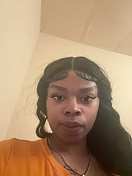 MimiMocha online show from April 18, 6:45 pm