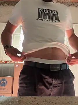 big bearman online show from April 14, 7:42 pm