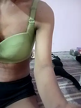 MANSI HORNI86 online show from April 10, 2:22 pm