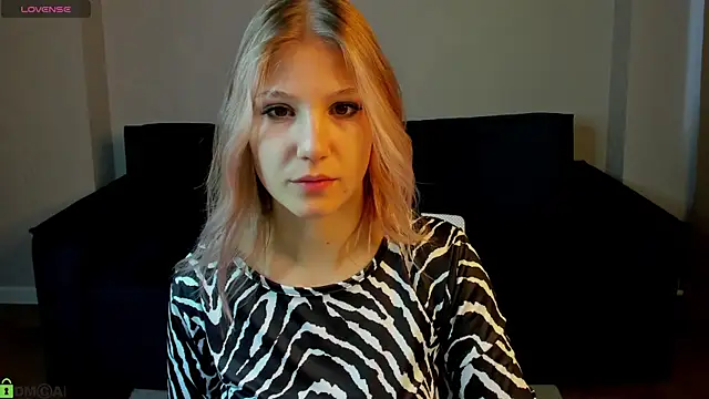 Angelina Becker online show from April 17, 1:19 am