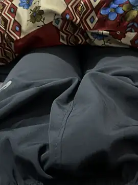 minkzz0 online show from April 18, 12:20 pm