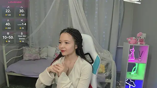 OliviaRice online show from April 7, 10:26 am