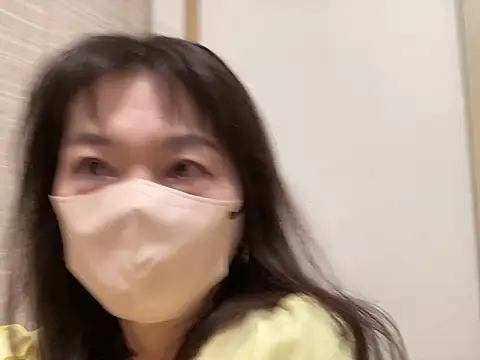 Snapshot of lemonade_madame chatting on July 25, 1:52 pm lemonade madame online show from July 25, 1:52 pm