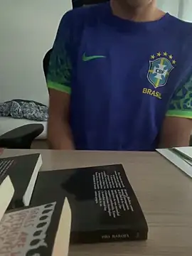 YorSexboy777 online show from April 5, 11:51 am