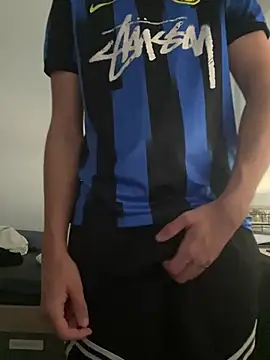 YorSexboy777 online show from July 1, 4:07 pm