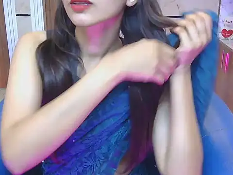 sweeet-Doll online show from April 10, 5:01 am