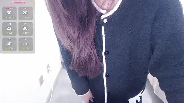 yaoyao-liu online show from April 14, 9:37 am