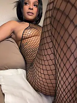 AreeAmor online show from April 14, 10:21 am