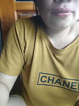   Amanda   online show from April 13, 5:35 am