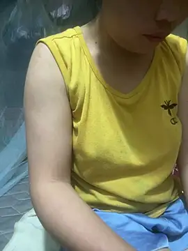   Amanda   online show from April 14, 1:06 pm