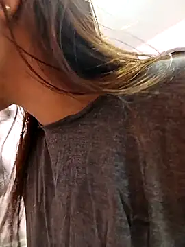 Leticia Hinkley  online show from April 7, 12:27 pm