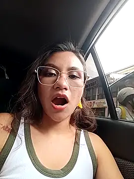 Leticia Hinkley  online show from April 8, 3:45 pm