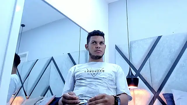 NohaBrooks online show from April 16, 1:34 pm