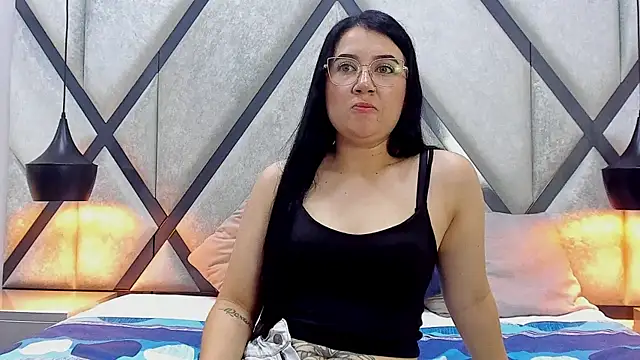 ChloeAshdord online show from April 10, 5:06 pm