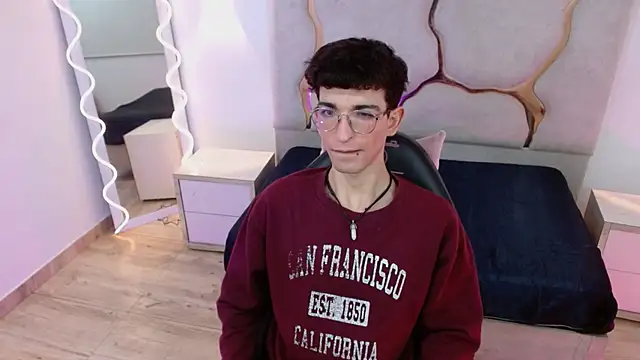 kaii tay1 online show from April 14, 11:38 am