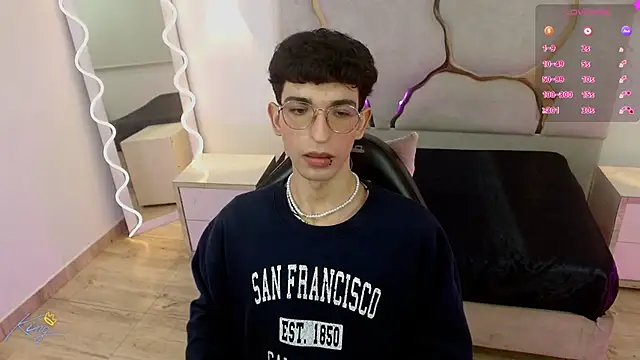 kaii tay1 online show from April 18, 11:36 am