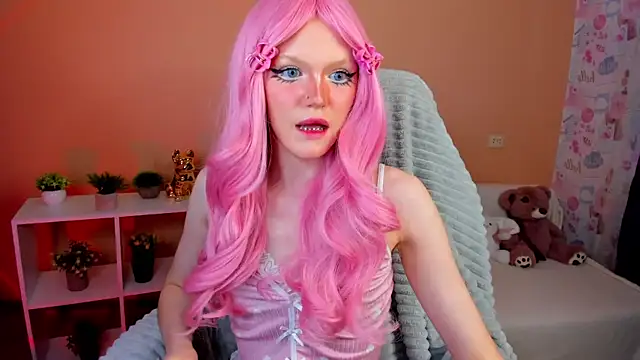 LaurenWaite online show from April 14, 6:41 am