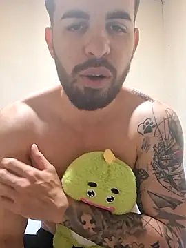 leoxxxgato online show from April 9, 9:42 pm