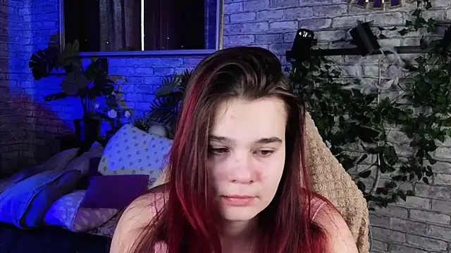 Snapshot of Kacey_Love chatting on May 7, 5:57 am Kacey Love online show from May 7, 5:57 am