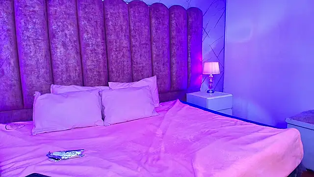 sweetlyundone online show from April 10, 9:19 pm