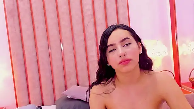 Snapshot of Zoe_Monrow chatting on May 31, 6:42 pm Zoe Monrow online show from May 31, 6:42 pm