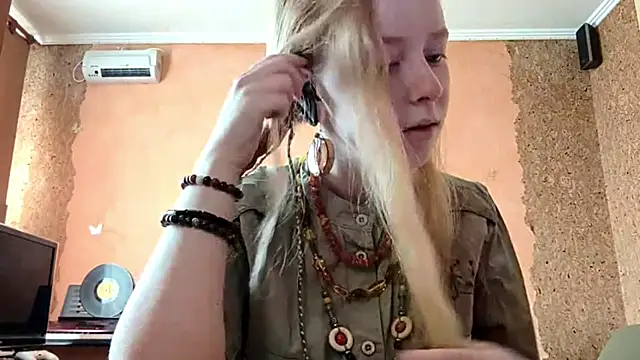 KateVibe 01 online show from April 14, 11:22 pm