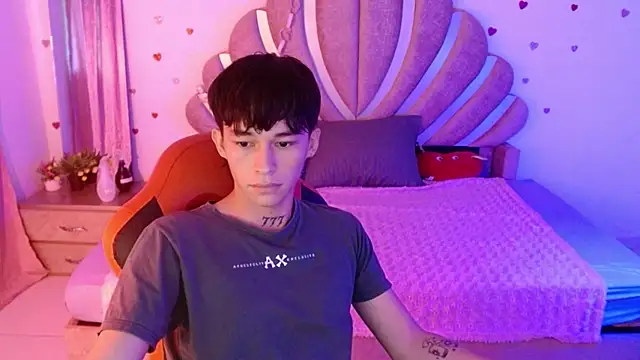 Marco fox723 online show from April 16, 9:39 pm