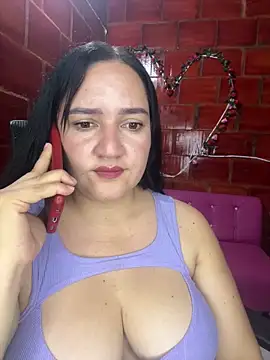 Snapshot of Fresita-12 chatting on June 10, 6:23 am Fresita-12 online show from June 10, 6:23 am