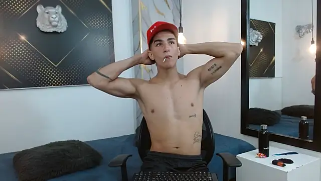 GoldenDesireX  online show from April 7, 7:14 pm