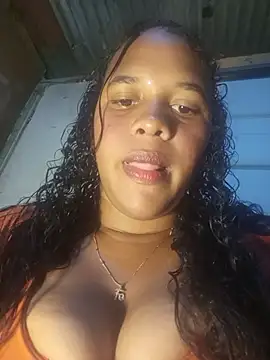 michelle castillo online show from April 18, 3:43 am