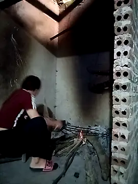 Ffhhqww1 online show from April 16, 9:21 am