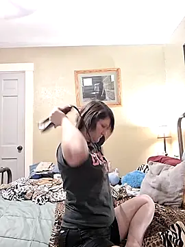 Mijaaaa12121 online show from April 15, 3:35 am