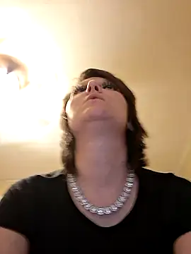 Mijaaaa12121 online show from April 17, 1:41 am