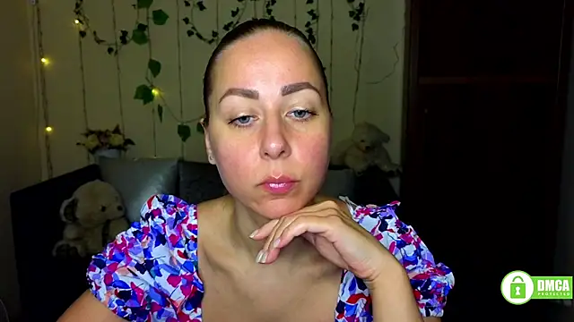 Alicewonderrmiss online show from April 10, 5:23 am