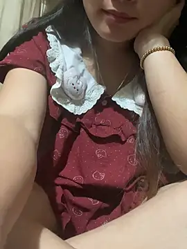   Mochi squirt   online show from April 9, 1:38 pm