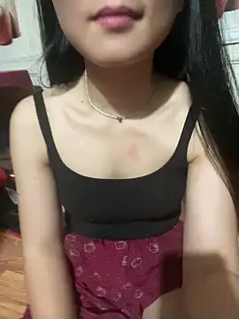   Mochi squirt   online show from April 15, 1:18 pm