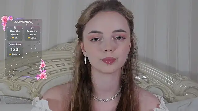 LianaGracee online show from June 3, 9:34 am