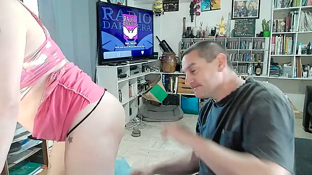 teddythebeer86 online show from May 12, 12:57 pm