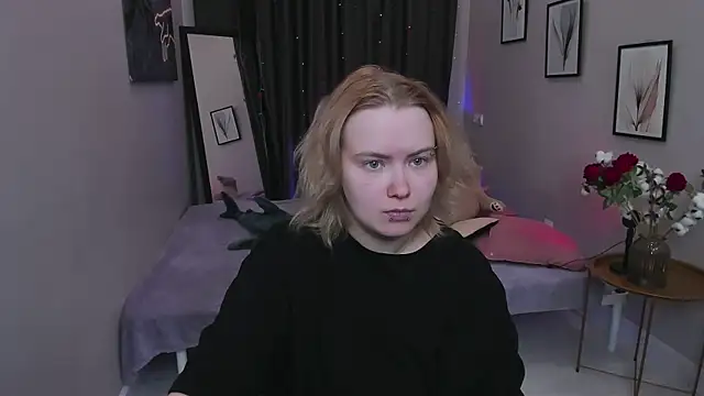 FionaxRider  online show from April 18, 10:32 pm